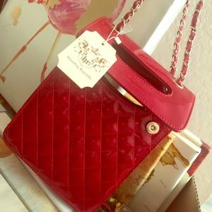 Boutique designer bag by Handbag Republic.